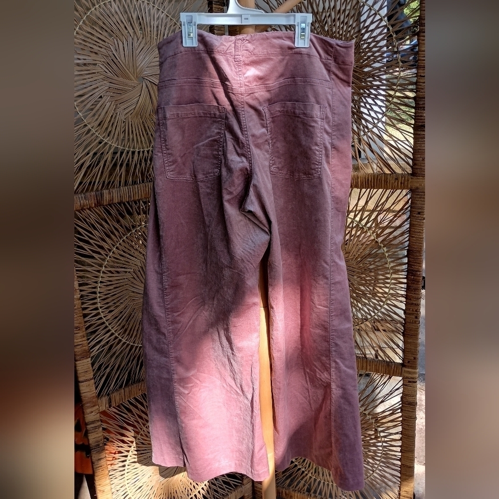 Pilcro Anthropologie Elegant Pink Suede Type Women's Wide Legged Pants_30 - Picture 9 of 10